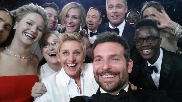 Oscar host Ellen DeGeneres' selfie, which has since garnered over 3 million retweets on Twitter, setting a new record.