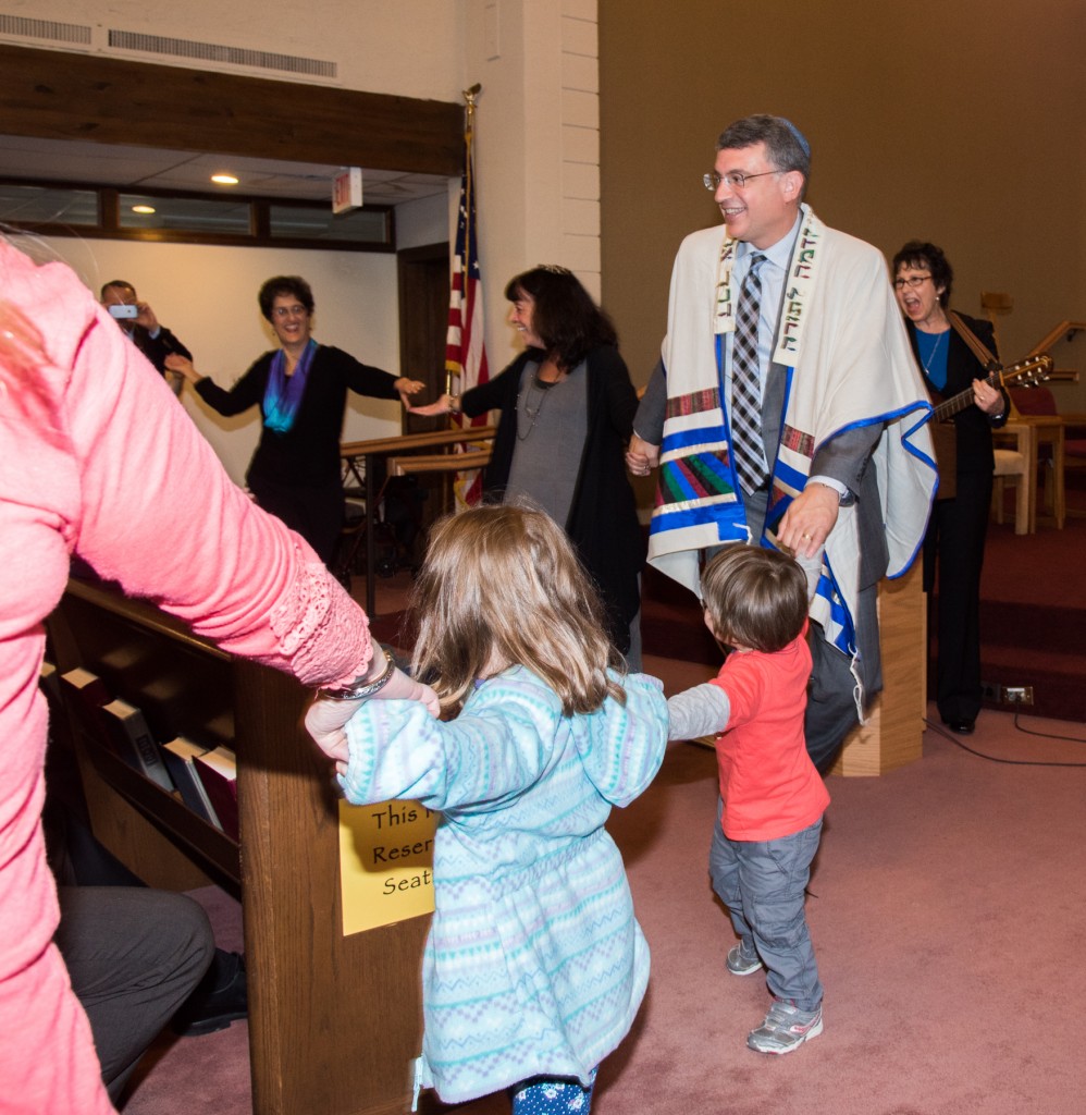 Rabbi Benjamin Shull celebrated in dance with congregants of all ages during his installation event at Tikvat Israel Congregation on Nov. 1.Photo by Larry Levine 