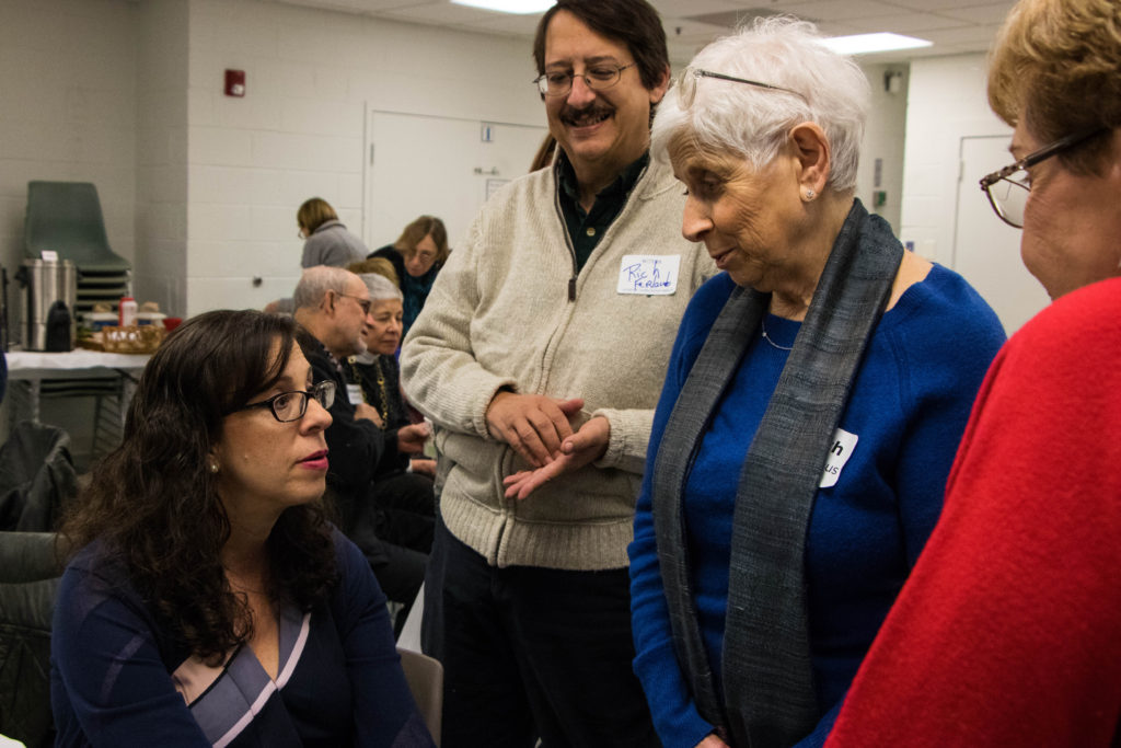 Wall Street Journal reporter Beth Reinhard (left) told members of Temple Rodef Shalom that President-elect Donald Trump’s campaign was “more hostile to press than any other candidate” in her career. Photos by Justin Katz